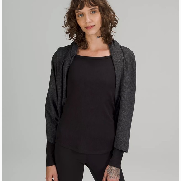 Lululemon Customizable Snap Scarf - Picture 4 of 11